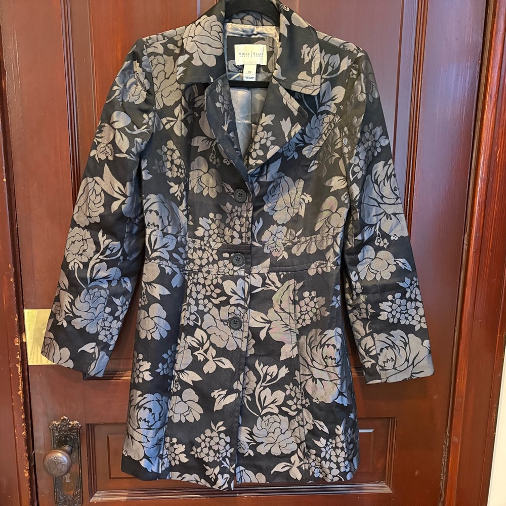 White House Black Market Black and Gray Floral Trench